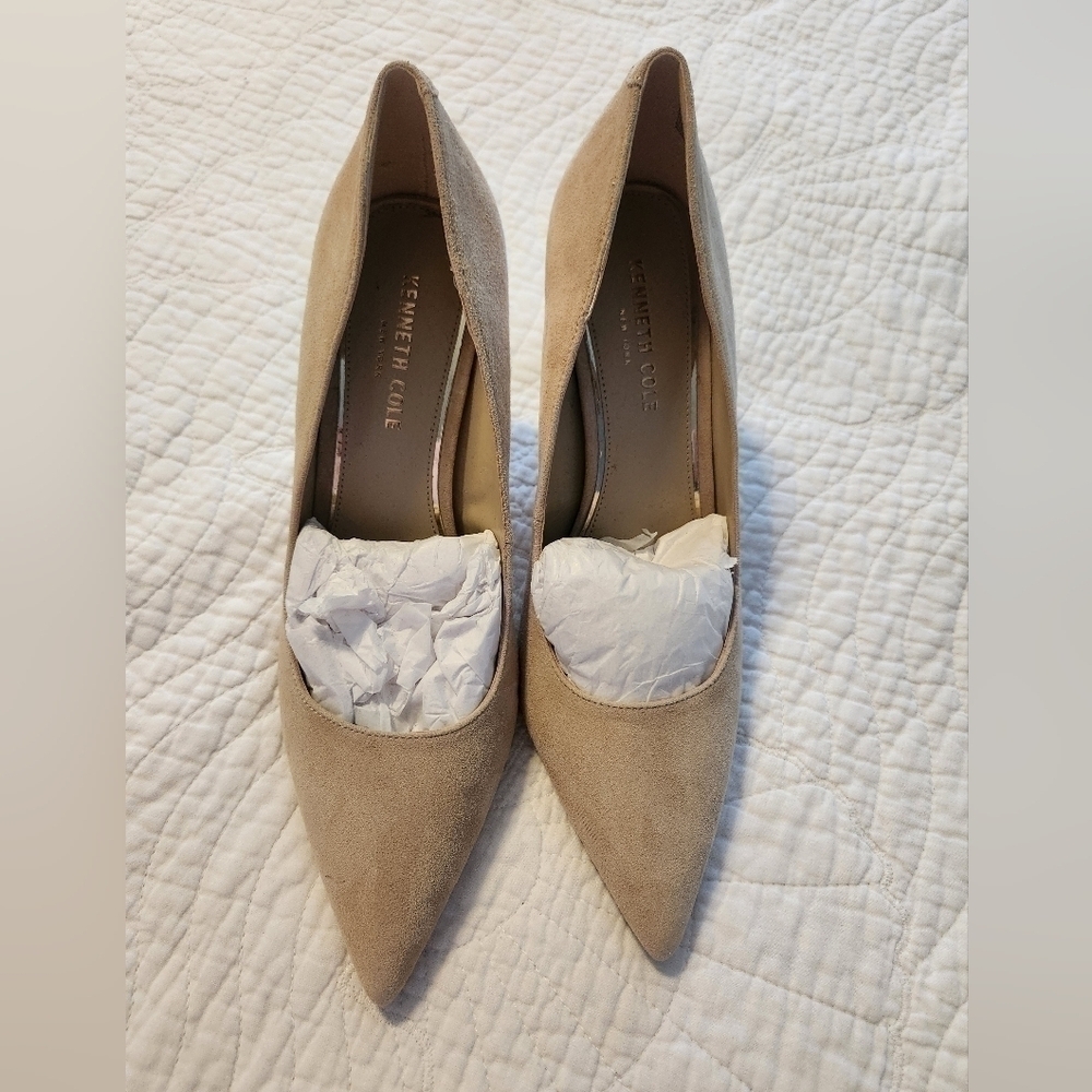 Kenneth Cole Romi Suede Size 10 Pumps - Picture 2 of 10